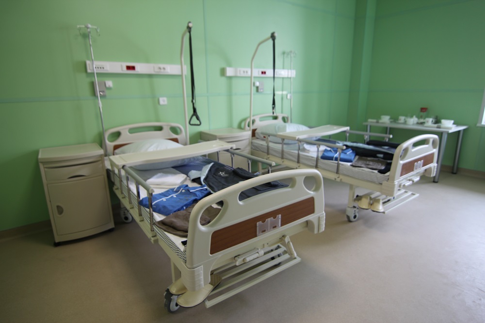 Новый военный госпиталь Оренбург. Вооруженная палата. Онкология в Оренбурге внутри. Конструктор Wange Medical 27162 палата госпиталя.