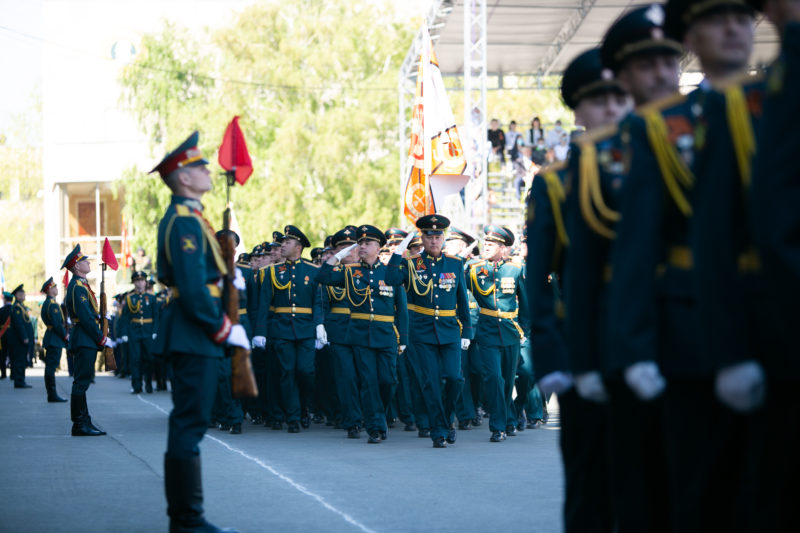 Парад победы в оренбурге фото
