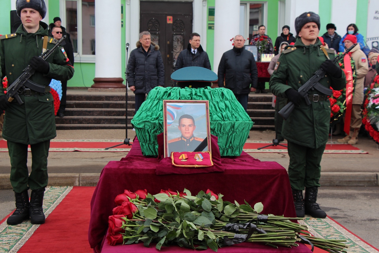 Простились с погибшим на Украине солдатами