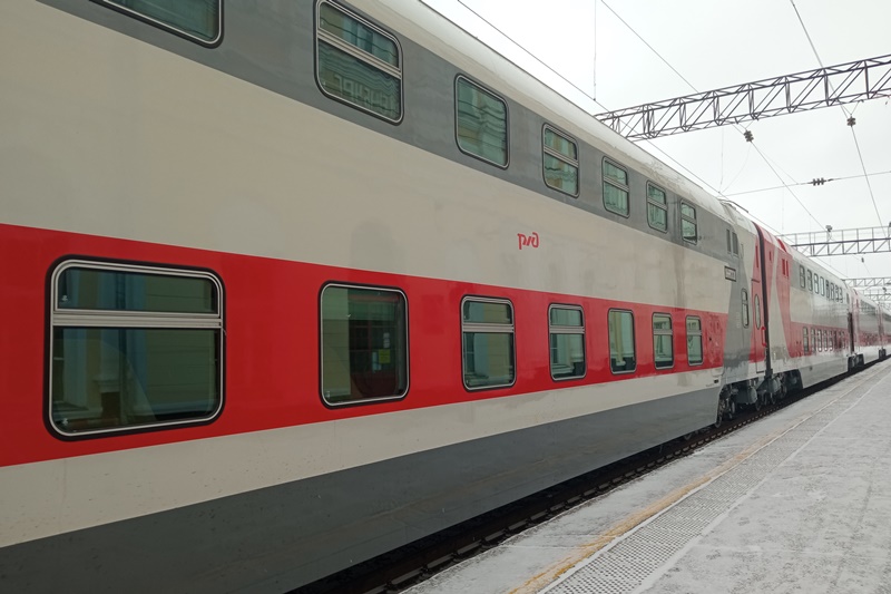 ржд вокзал самара. оренбург самара ржд. поезд орск москва оренбуржье. фирменный поезд оренбуржье 138й. двухэтажный поезд ржд 2021.