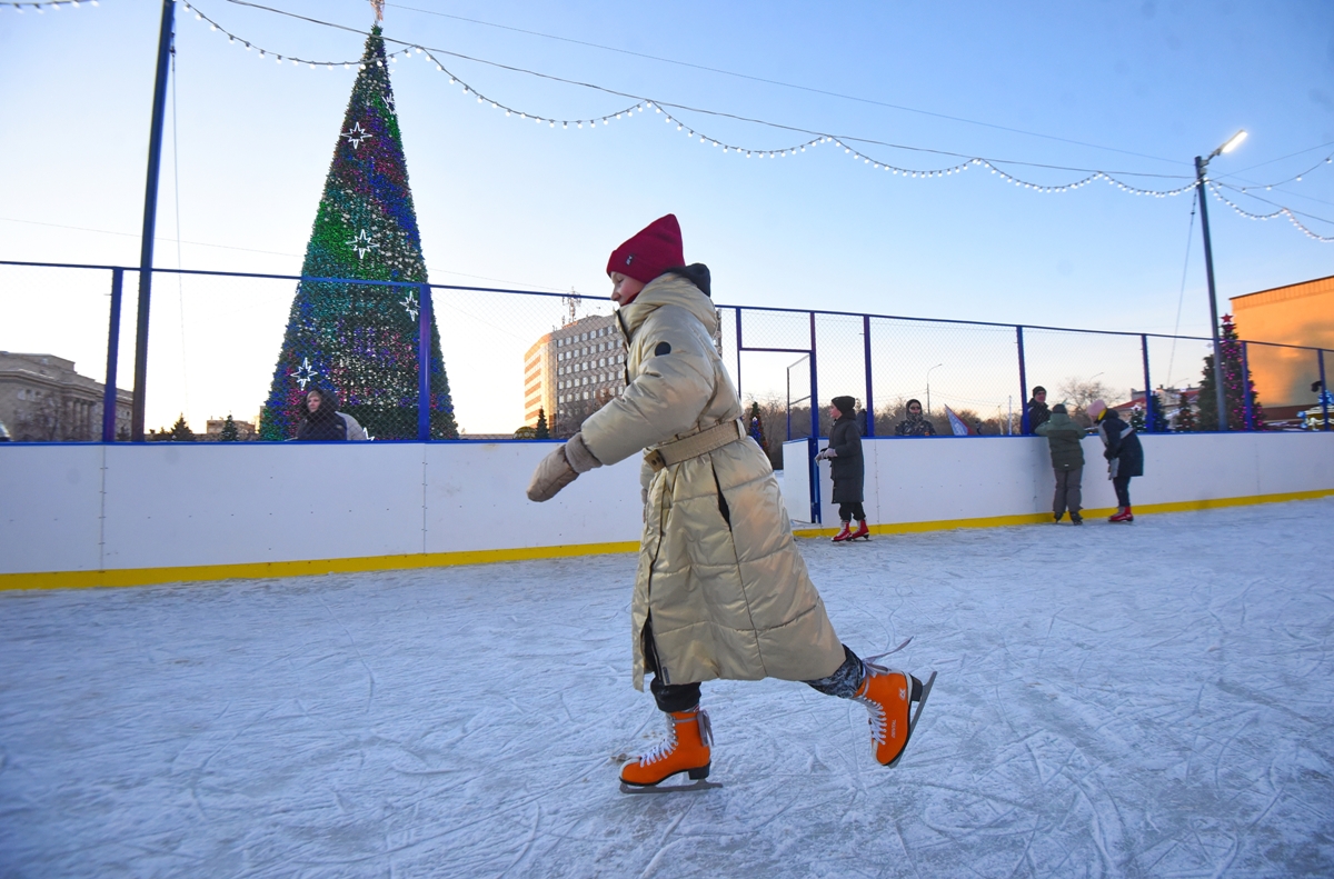 Новогодний городок Оренбург 2024.