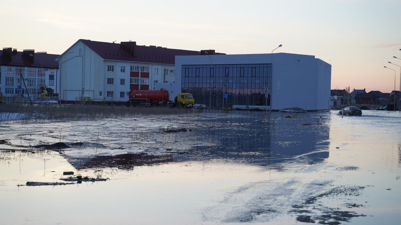 В Бузулуке талые воды подтопили микрорайон 