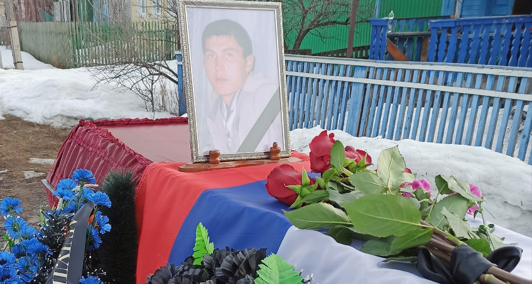 Новости абдулино оренбургской сегодня. Могилы погибших на Украине.