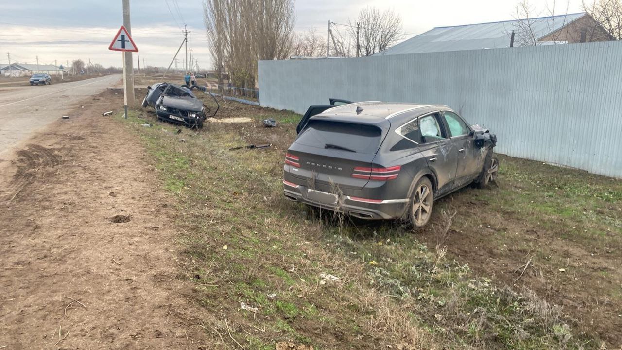 Съехал в кювет и врезался в столб. В ДТП в Краснохолме погиб водитель |  13.11.2023 | Новости Оренбурга - БезФормата