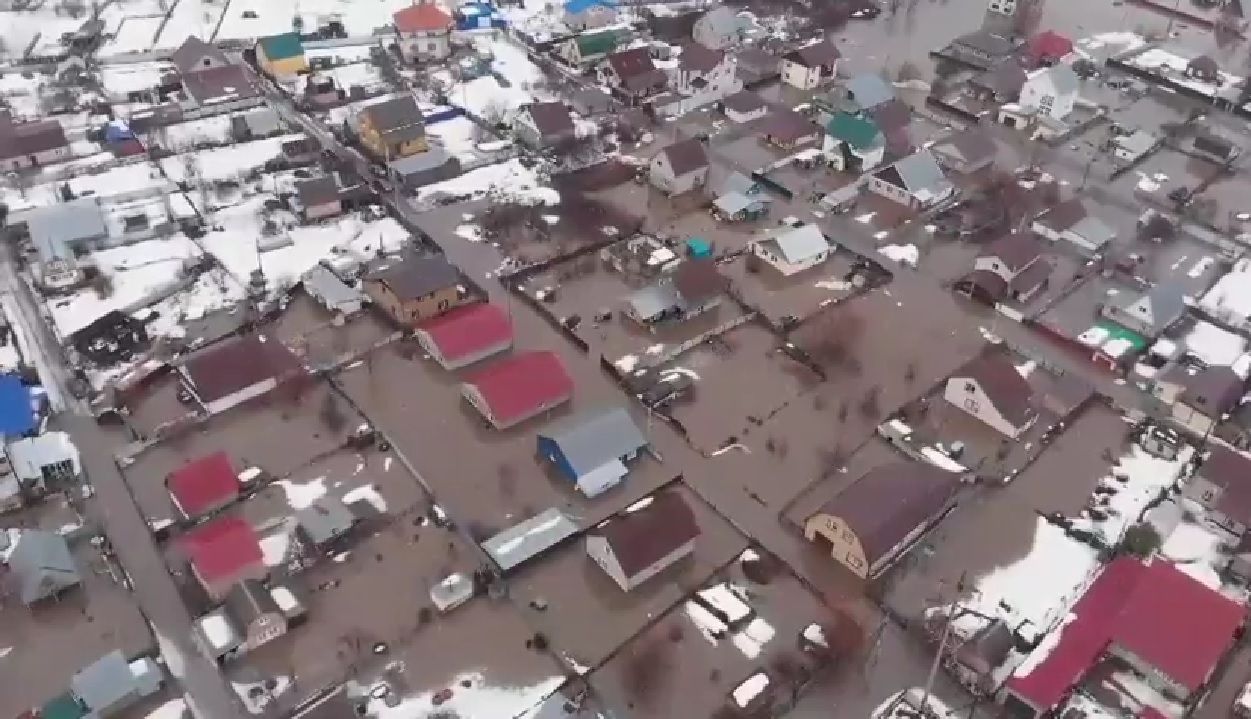 Мэрия: В Оренбурге подтоплено 48 домов | 02.04.2024 | Новости Оренбурга -  БезФормата