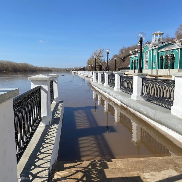 оренбург паводок затопило набережную