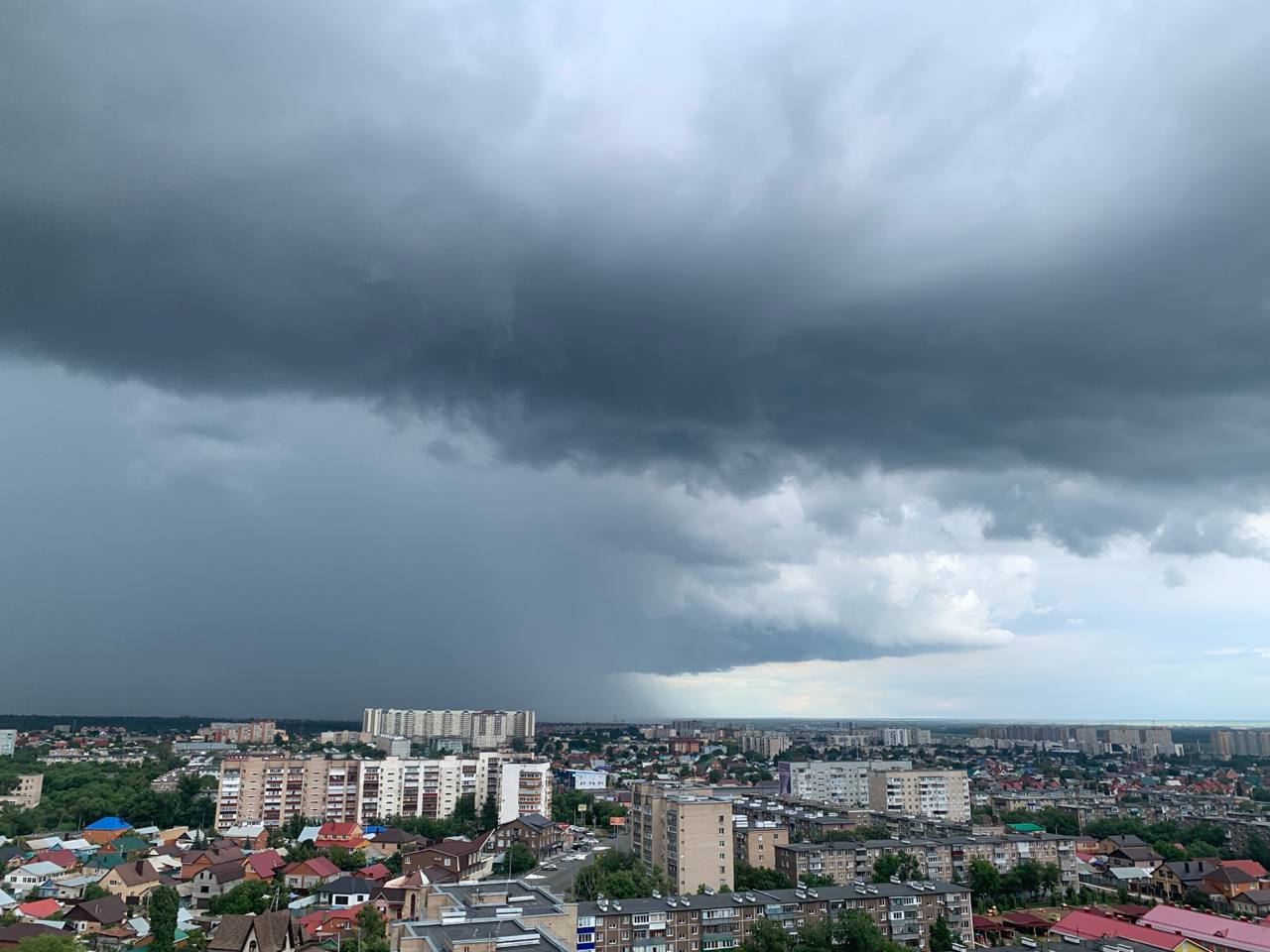 Над Оренбургом прошел мощный град | 23.06.2024 | Новости Оренбурга -  БезФормата