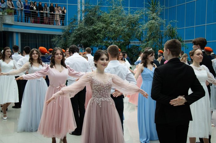 студенческий бал 1