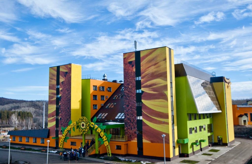 В лагерях Оренбуржья отдохнут более 80 тысяч детей.