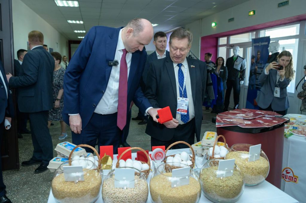 солнцев на выставке