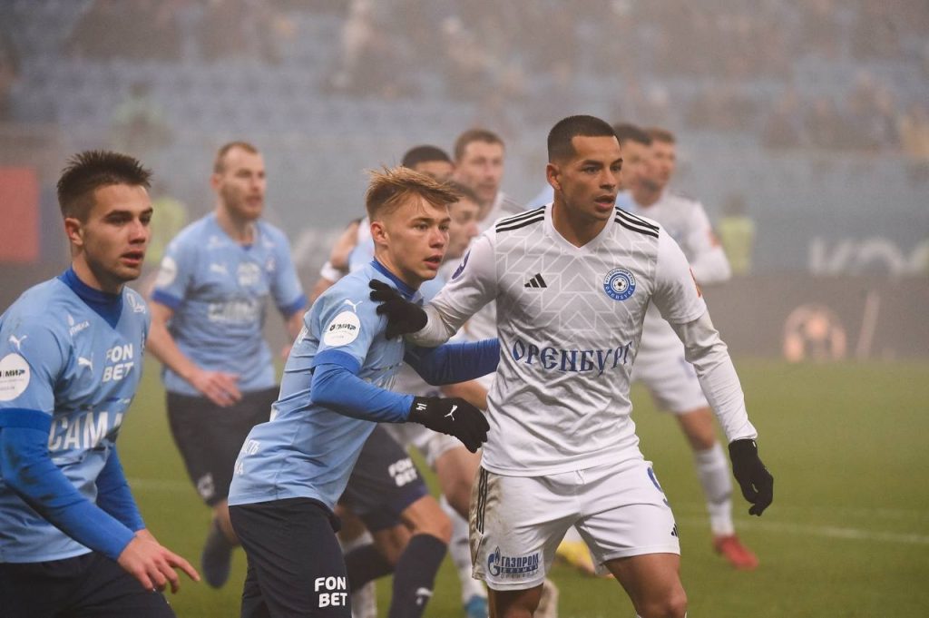 фк оренбург крылья советов