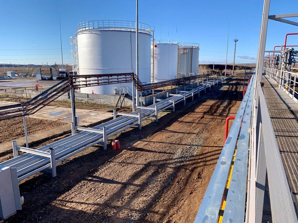 цистерна роста-терминал