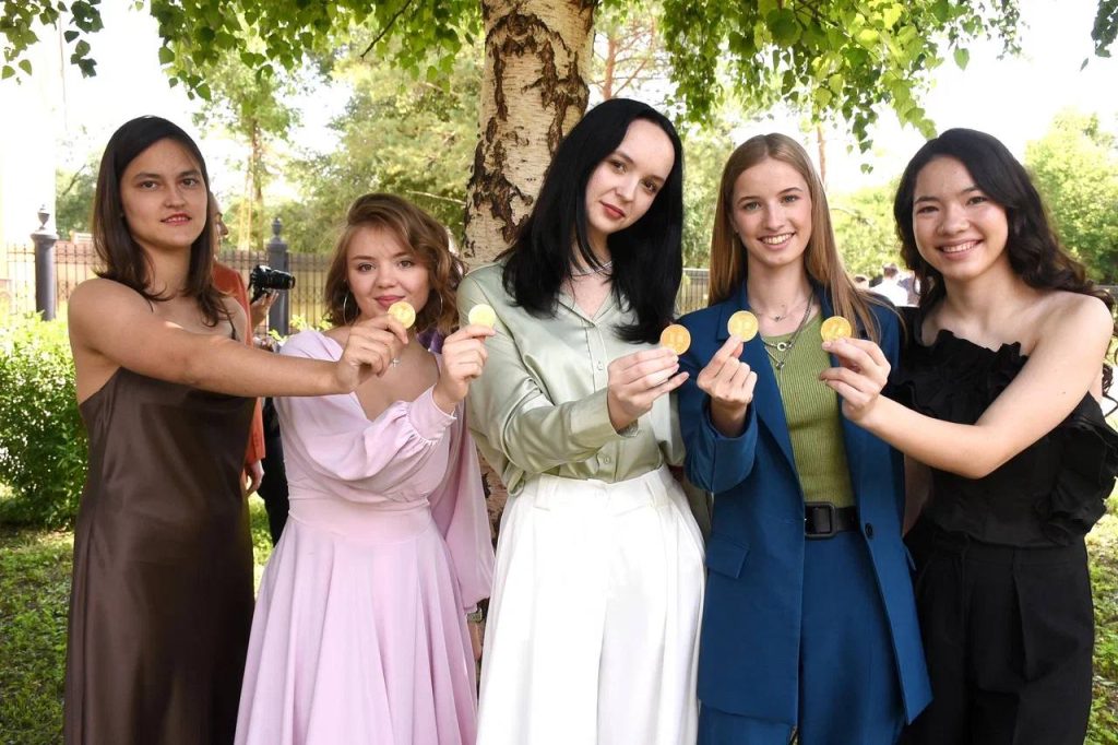 Лучшие выпускники Оренбурга