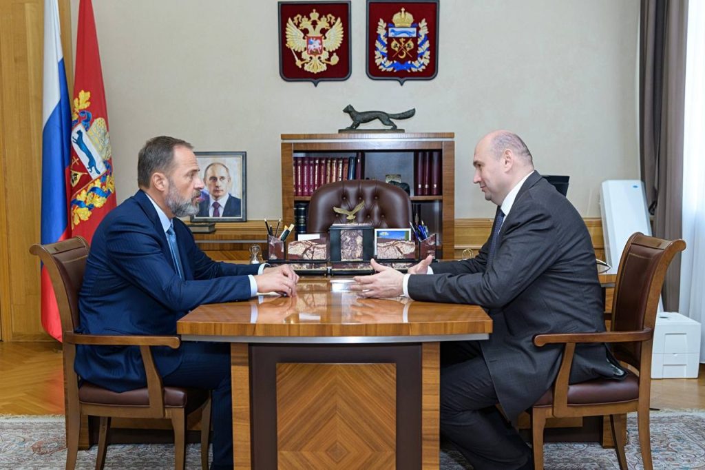 комаров и солнцев