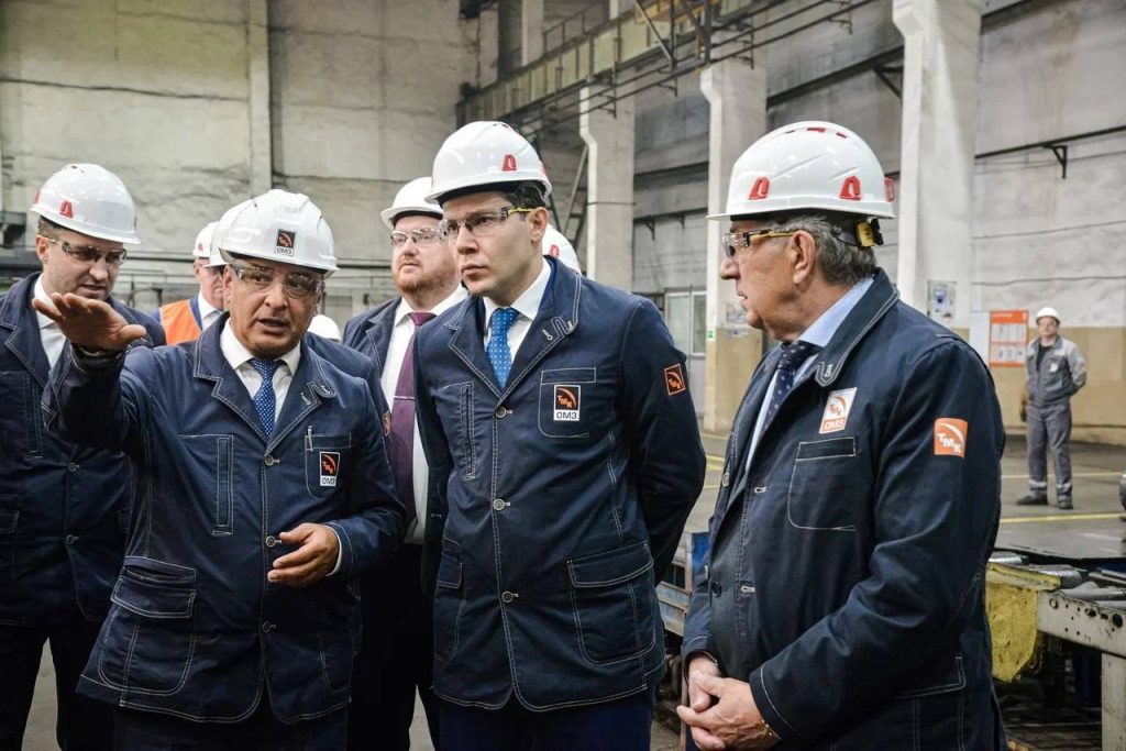 антон алиханов