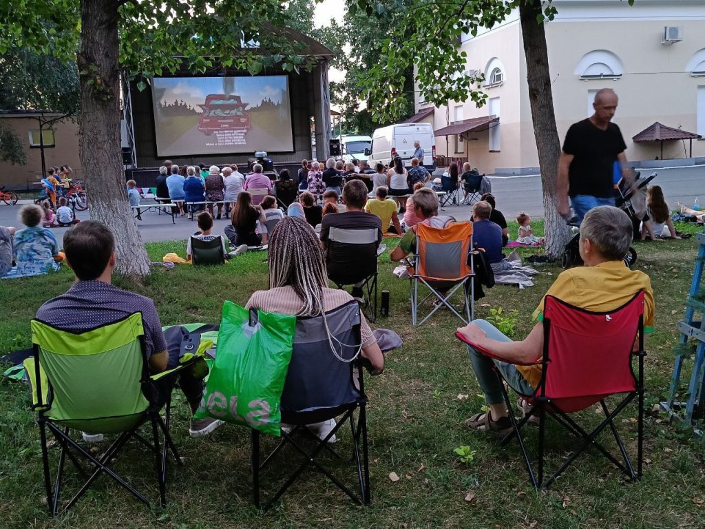 короткометражка прическа