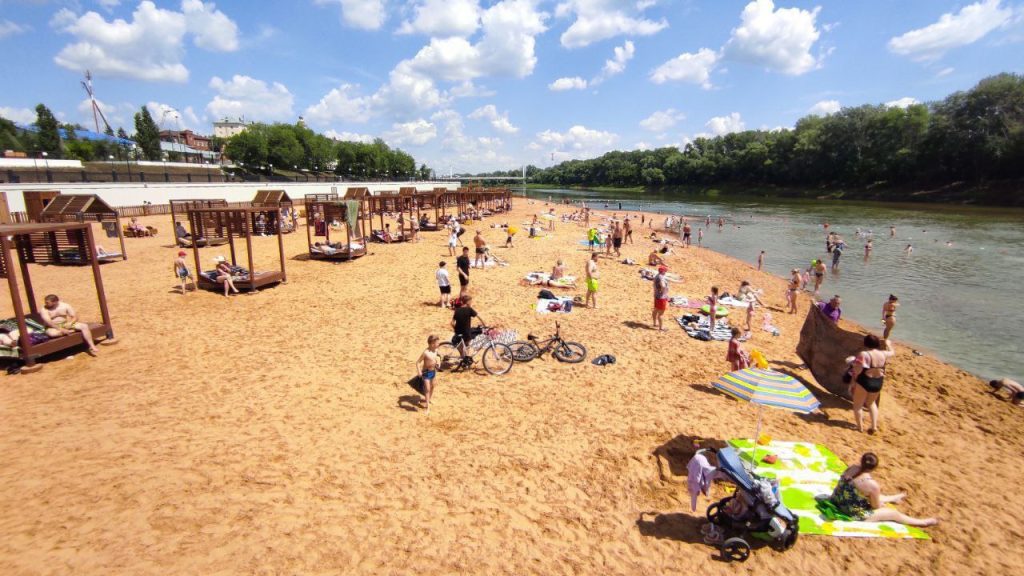 пляж у памп-трека