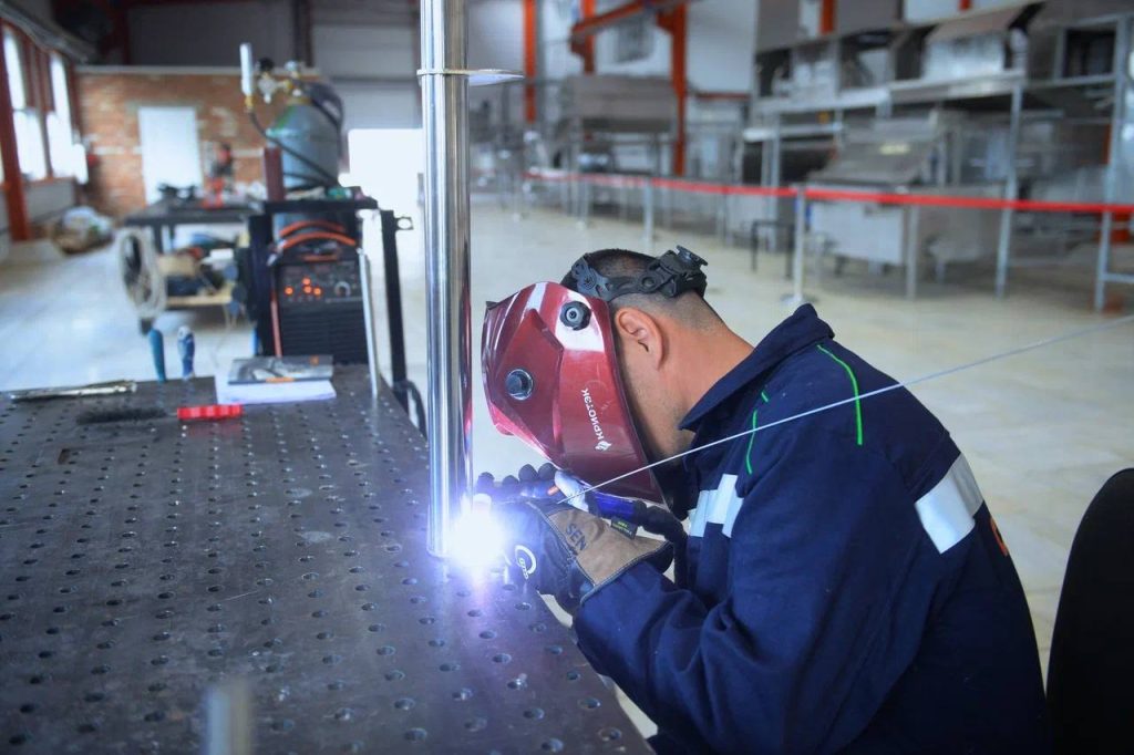 сварщик технопарк Победа