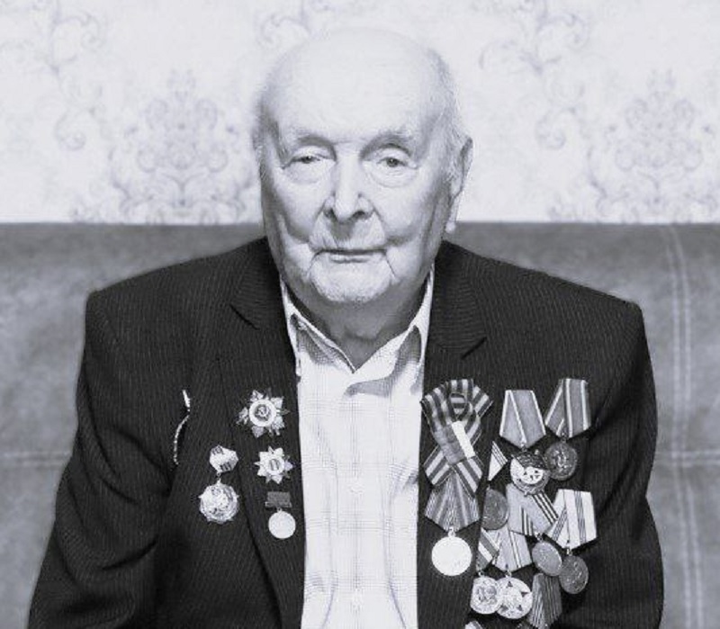 александр мирошник