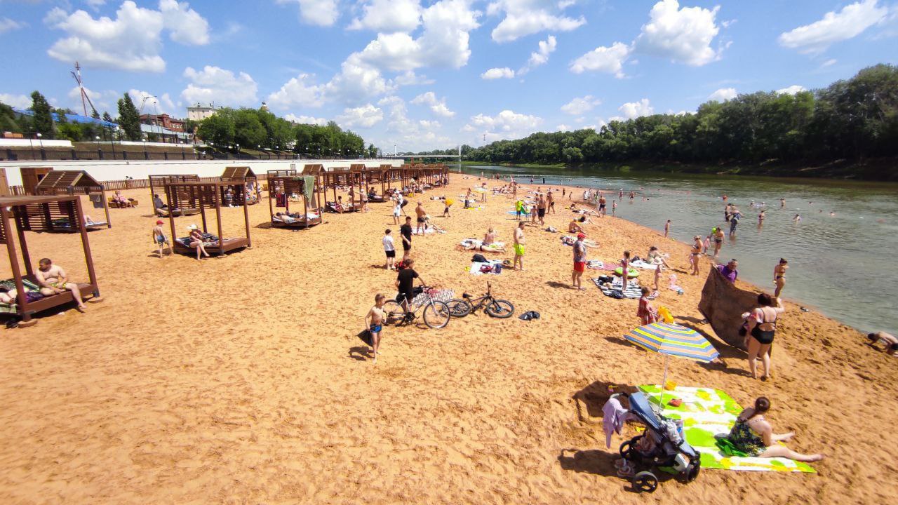 пляж у памп-трека