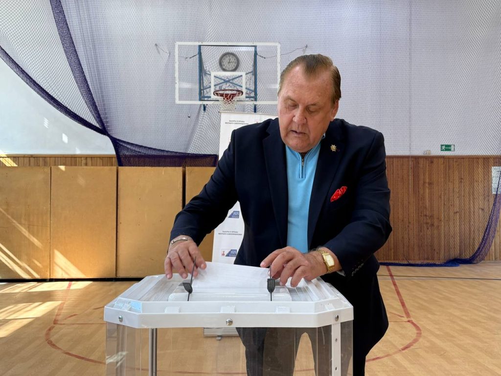 Юрий Мищеряков 2