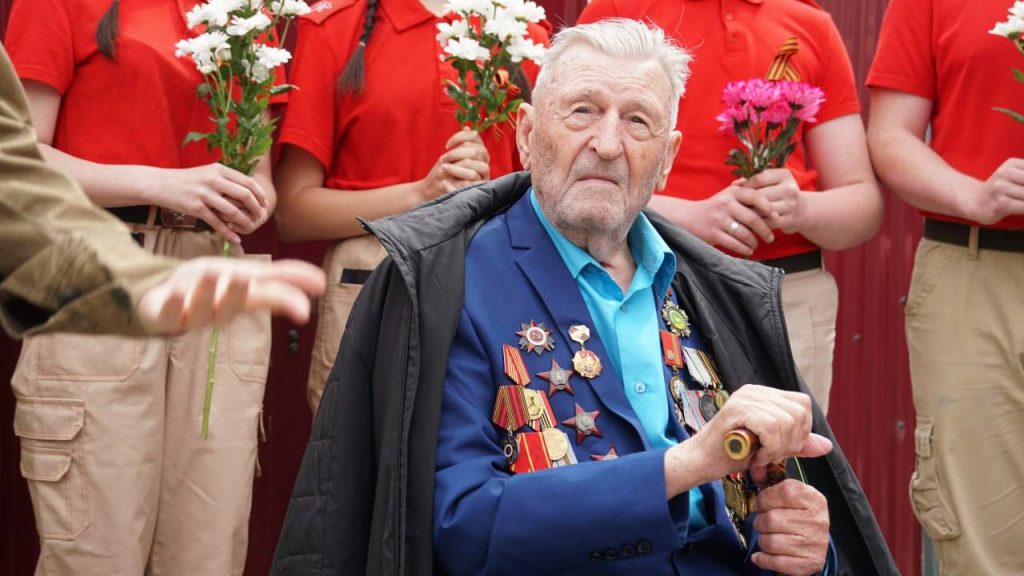 Александр Курцев