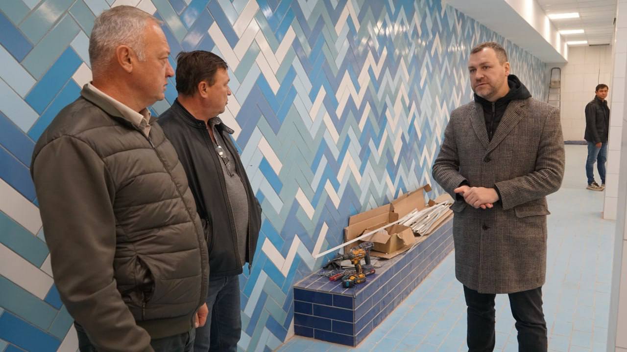 бассейн "Нефтяник"