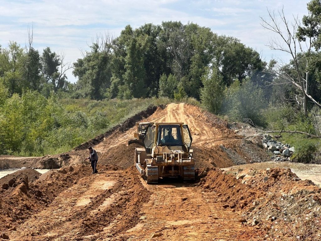 орская дамба