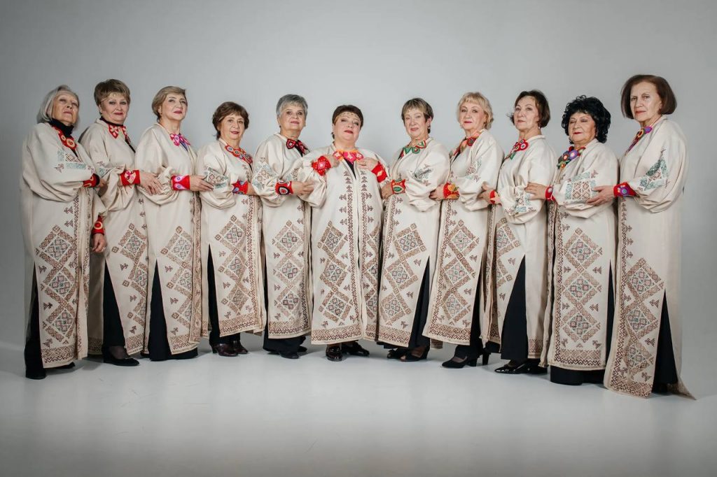 показ мод пенсионерки 3