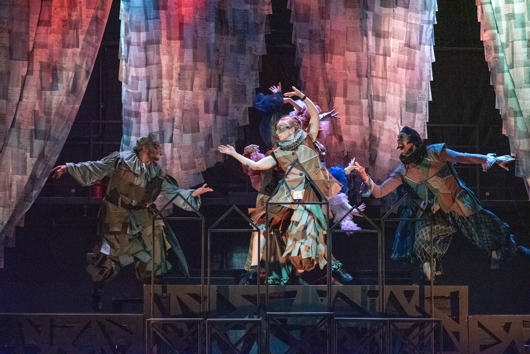 ворон спектакль