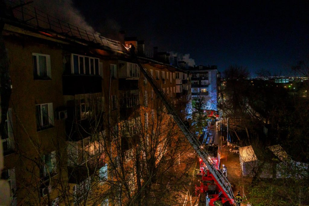 пожар в Оренбурге на проезде Больничном 33