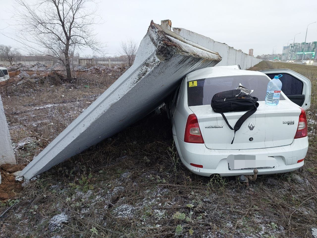 ДТП бетонная плита