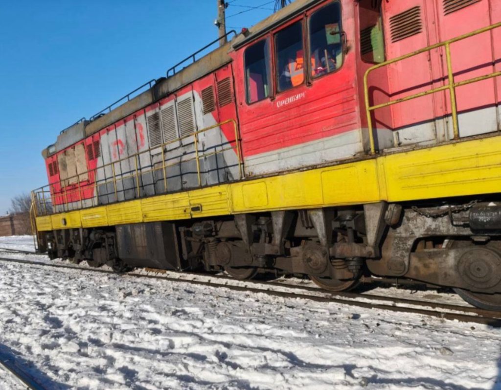 локомотив сошел с рельсов 2