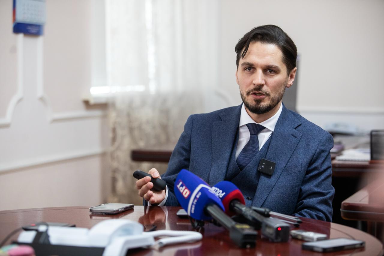 антон ефимов