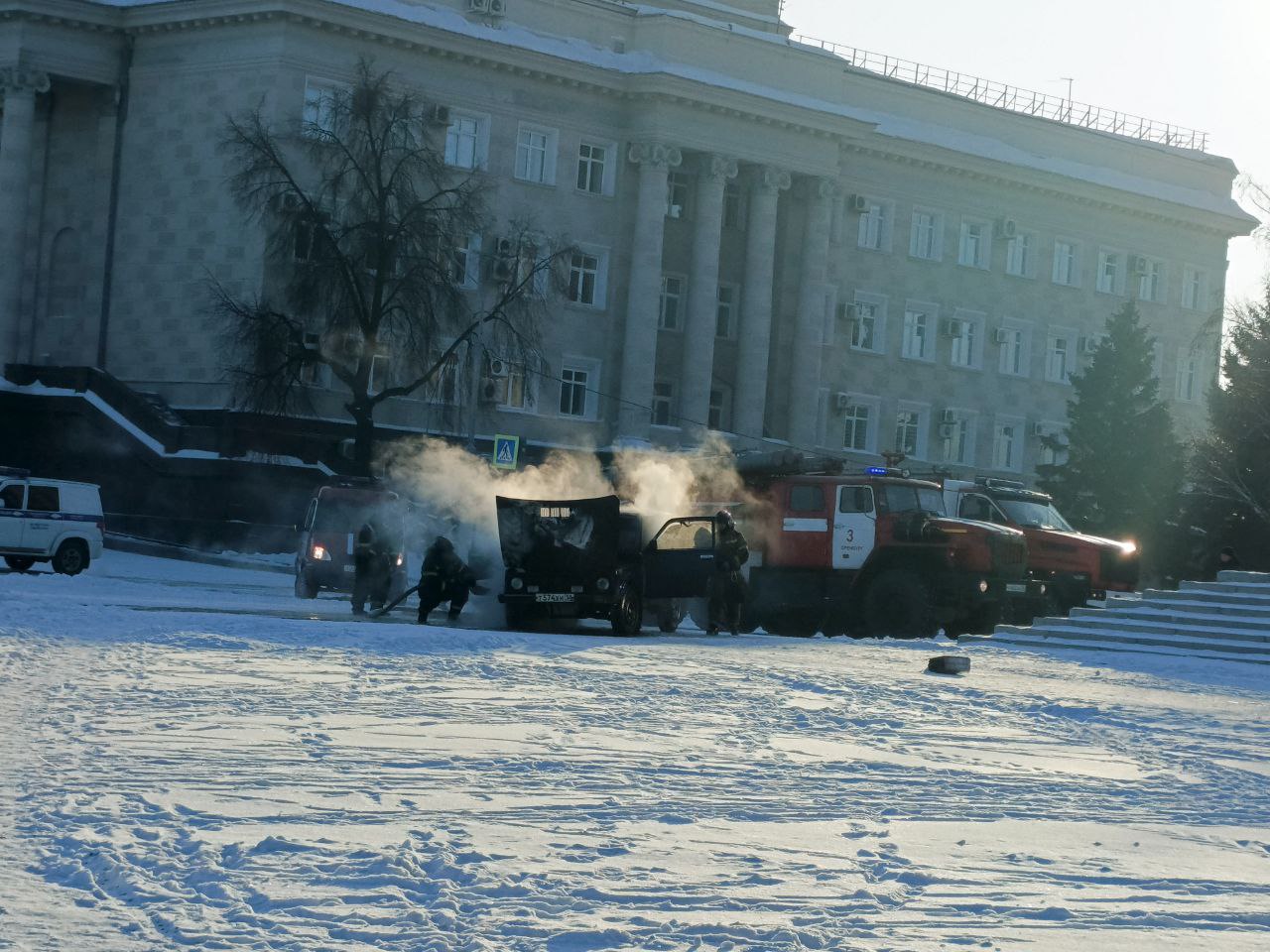 Нива пожар площадь Ленина