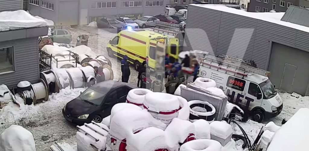 студенты упали в кипяток