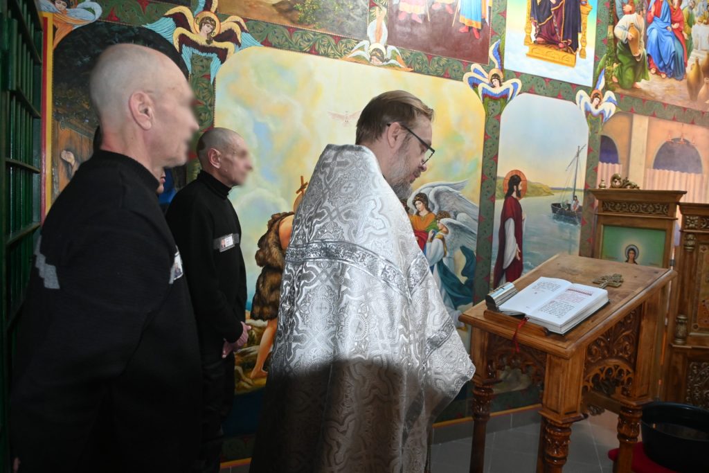 черный дельфин