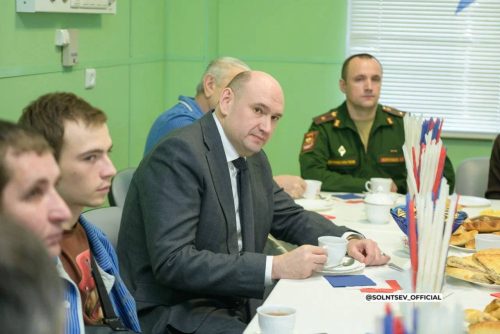 Евгений Солнцев с ветеранами сво