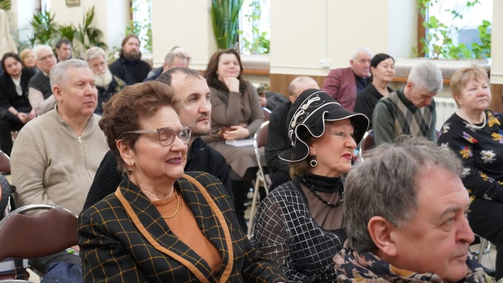 Юлиан Семенов