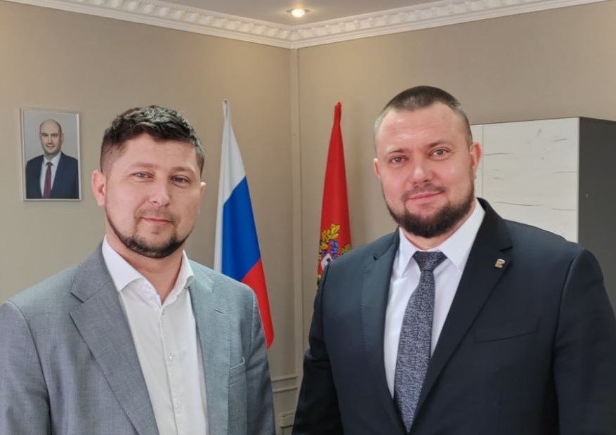 максим митин