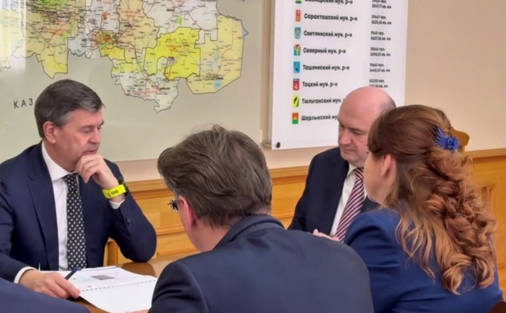 комиссаров солнцев