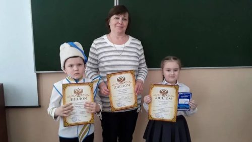Воспитатель дошколят Елена Глебова