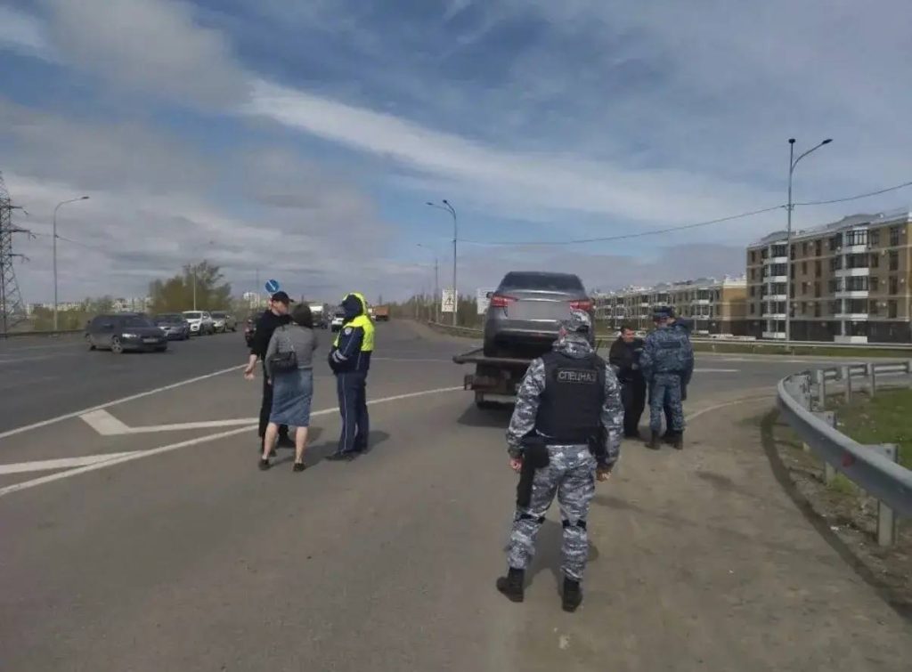 В Оренбурге приставы арестовали 10 автомобилей должников