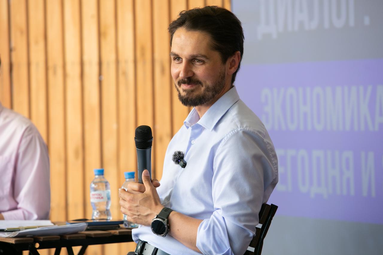 антон ефимов