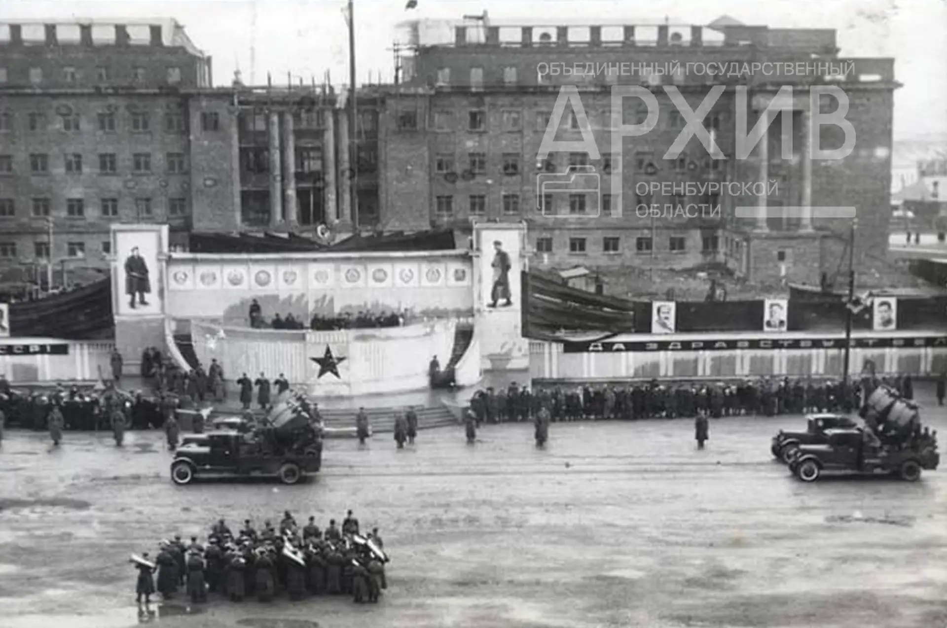 строительство дома советов