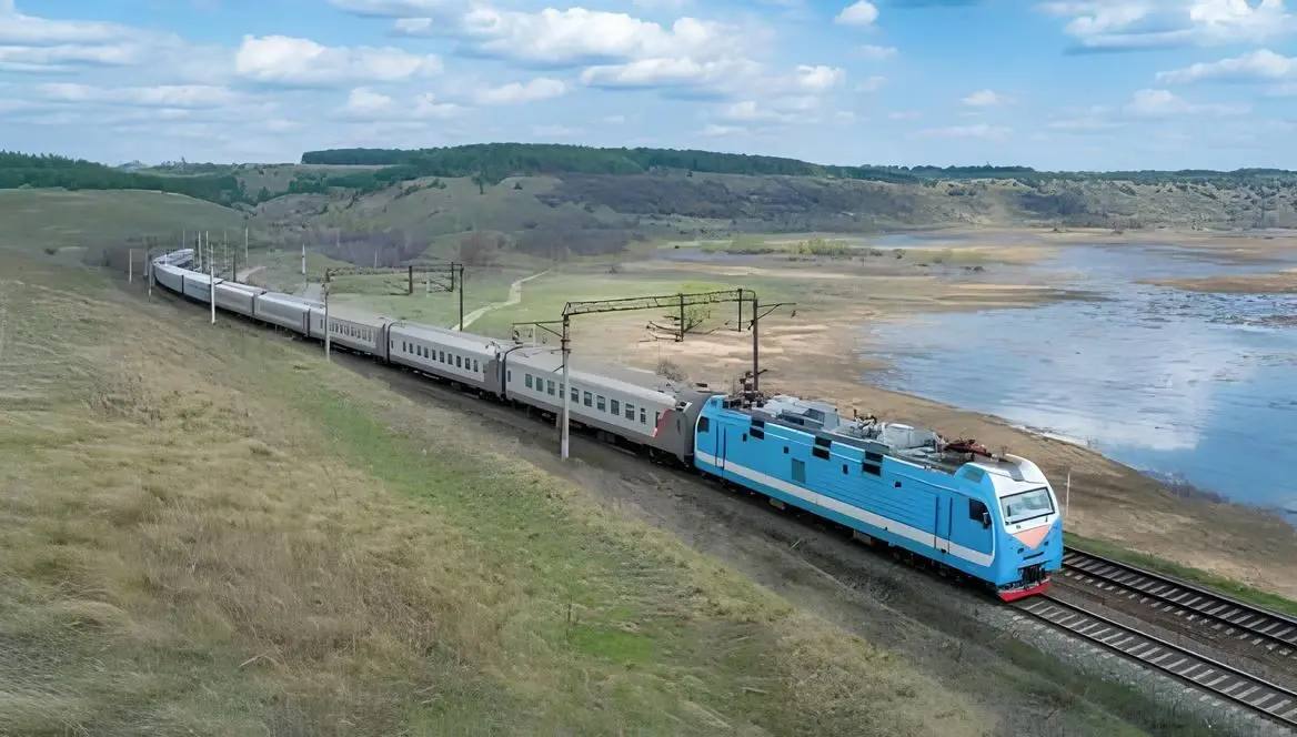 Первый поезд «Таврия» запустят из Оренбурга в Севастополь
