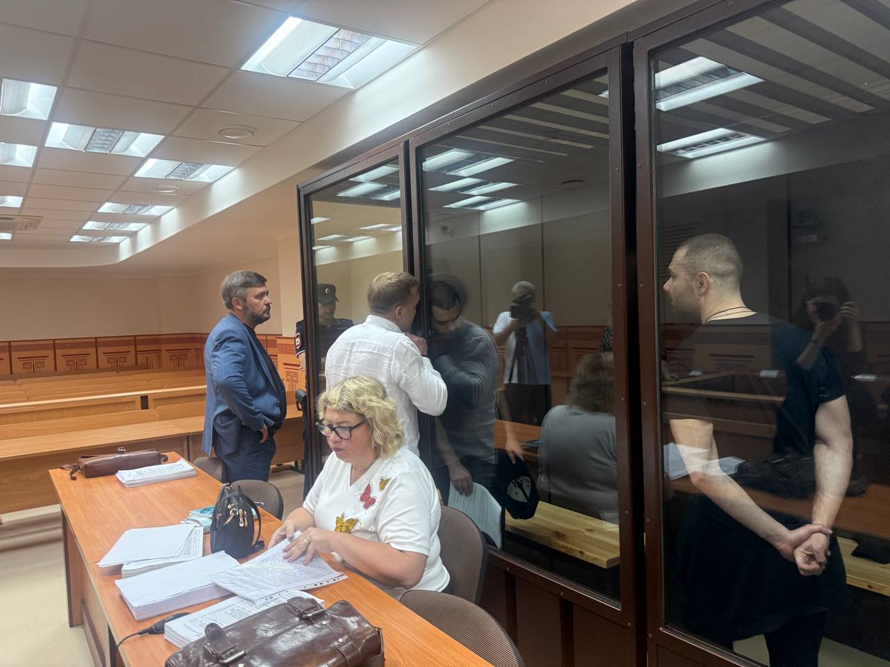 Без свидетелей и потерпевшего. В Оренбурге прошло очередное заседание по делу братьев Макаровых
