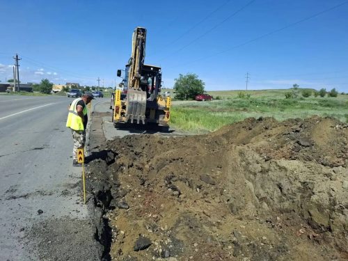 На подъездах к Орску обустраивают тротуары, остановки и освещение