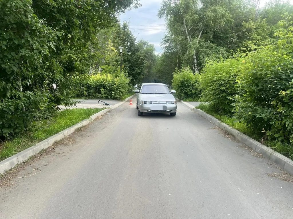 ребенок попал под машину
