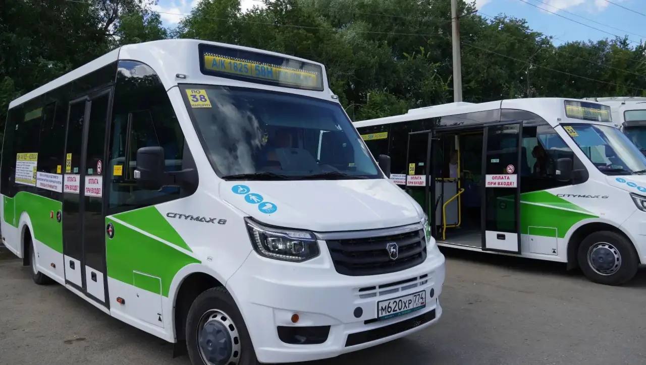 На маршрут № 58Н в Оренбурге вышли новые просторные автобусы